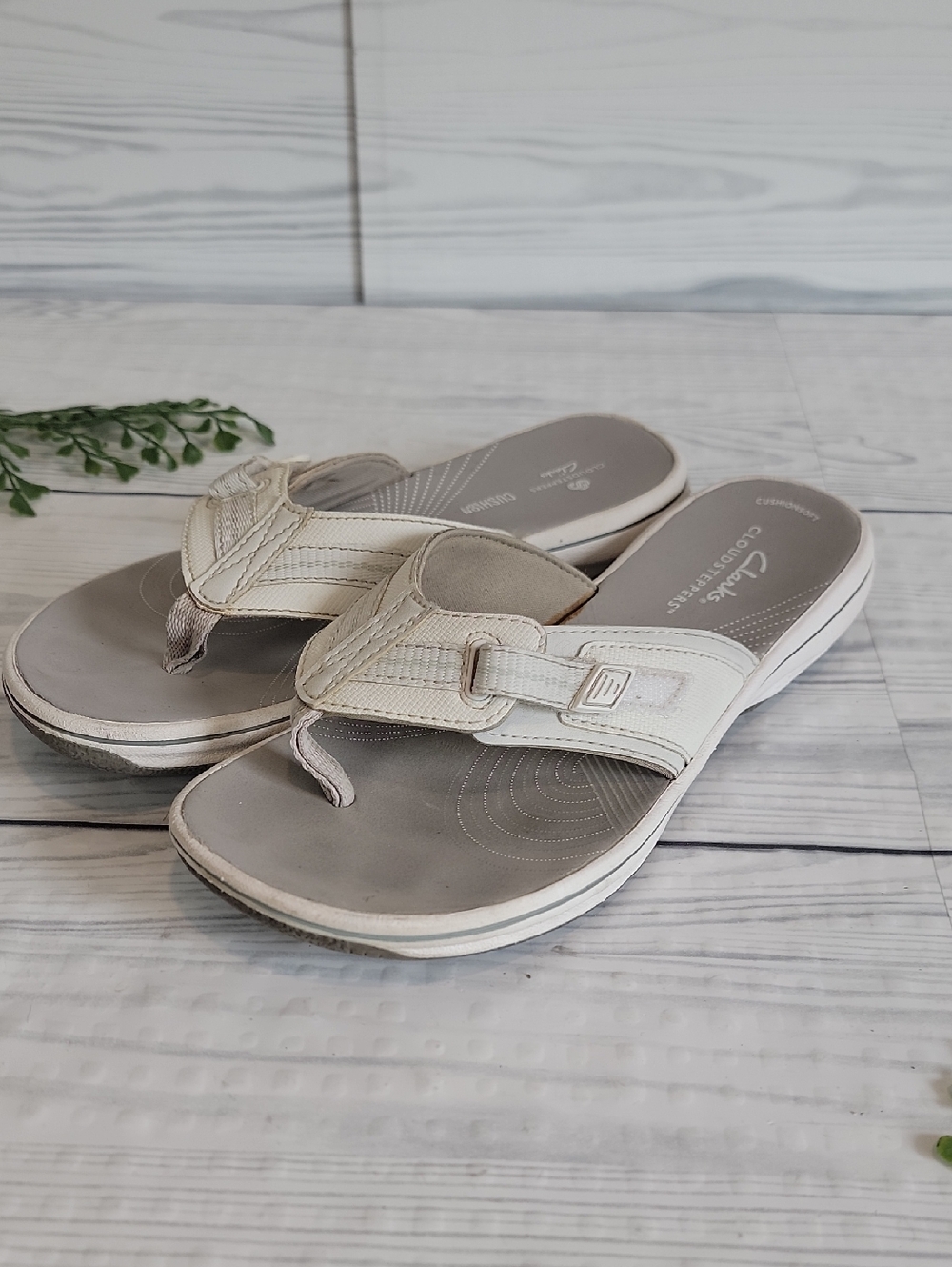 Clarks Breeze Sea Cloudsteppers Women's Sandal in White Size 6 - Picture 9 of 9